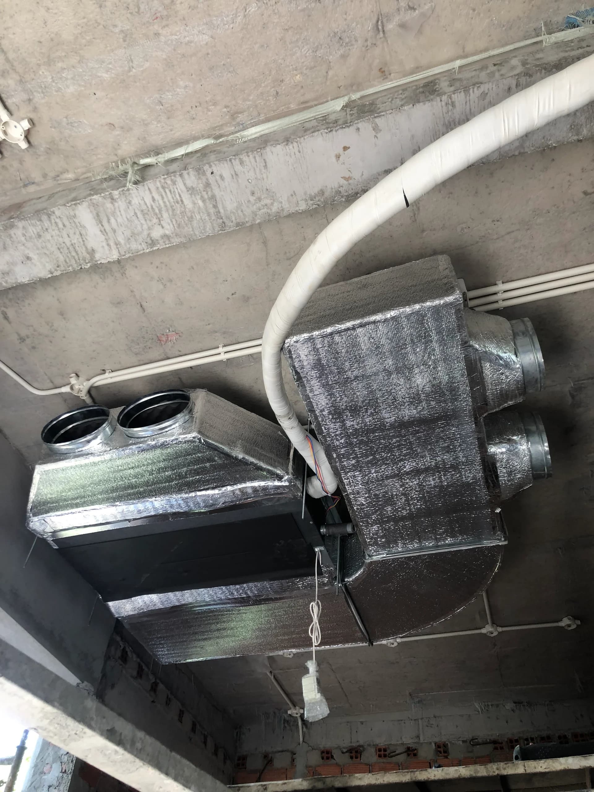 Thi công hệ thống điều hòa không khí và hệ thống cấp khí tươi thu hồi nhiệt Menred Hagisu tại Villa Tuyết Anh - Mr. Nam (Củ Chi) - ảnh 6