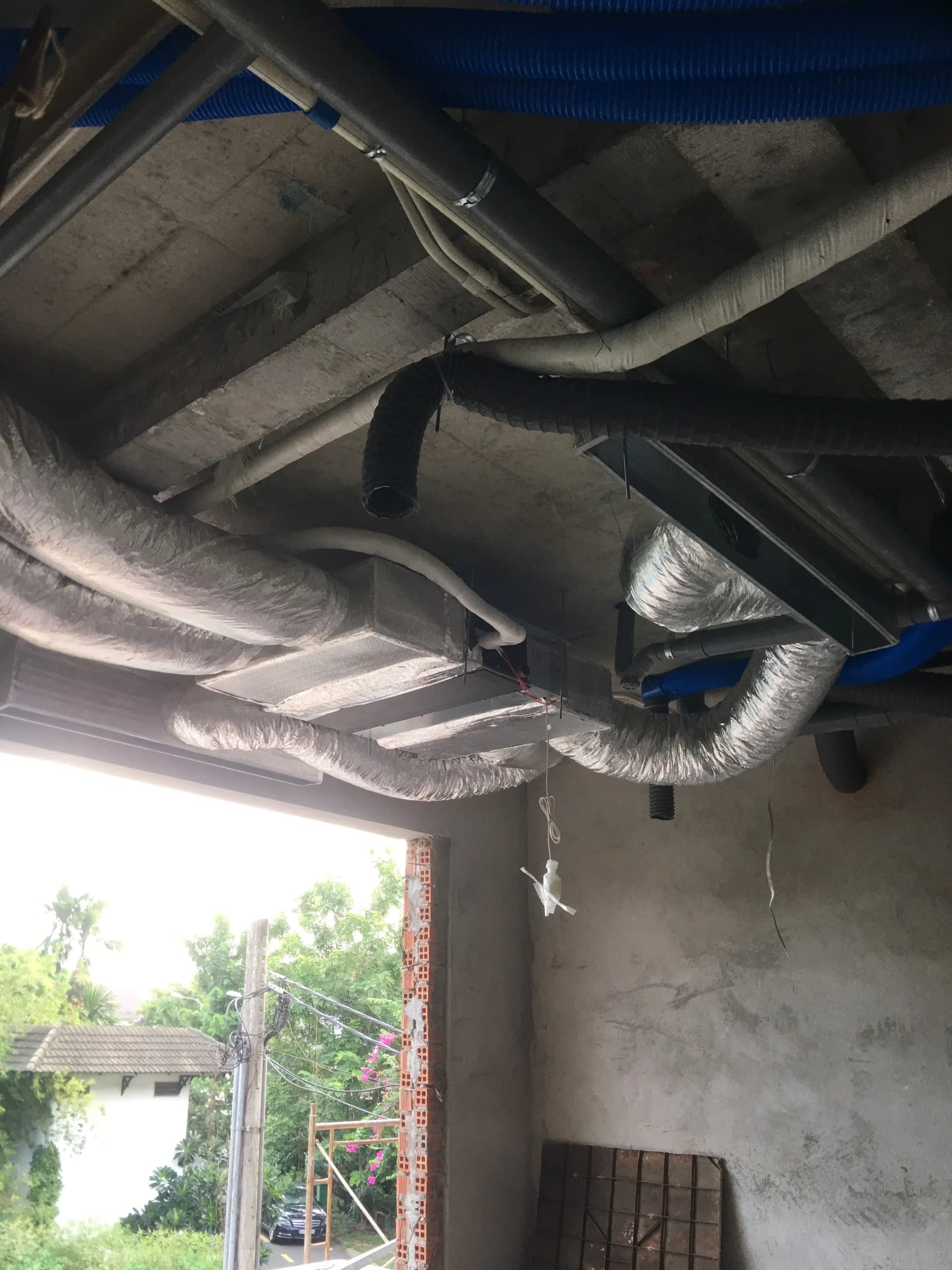 Thi công hệ thống điều hòa không khí và hệ thống cấp khí tươi thu hồi nhiệt Menred Hagisu tại Villa Tuyết Anh - Mr. Nam (Củ Chi) - ảnh 10