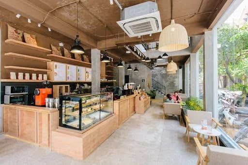 Vì sao nhiều nhà hàng, quán cafe cao cấp chỉ chọn máy lạnh âm trần?