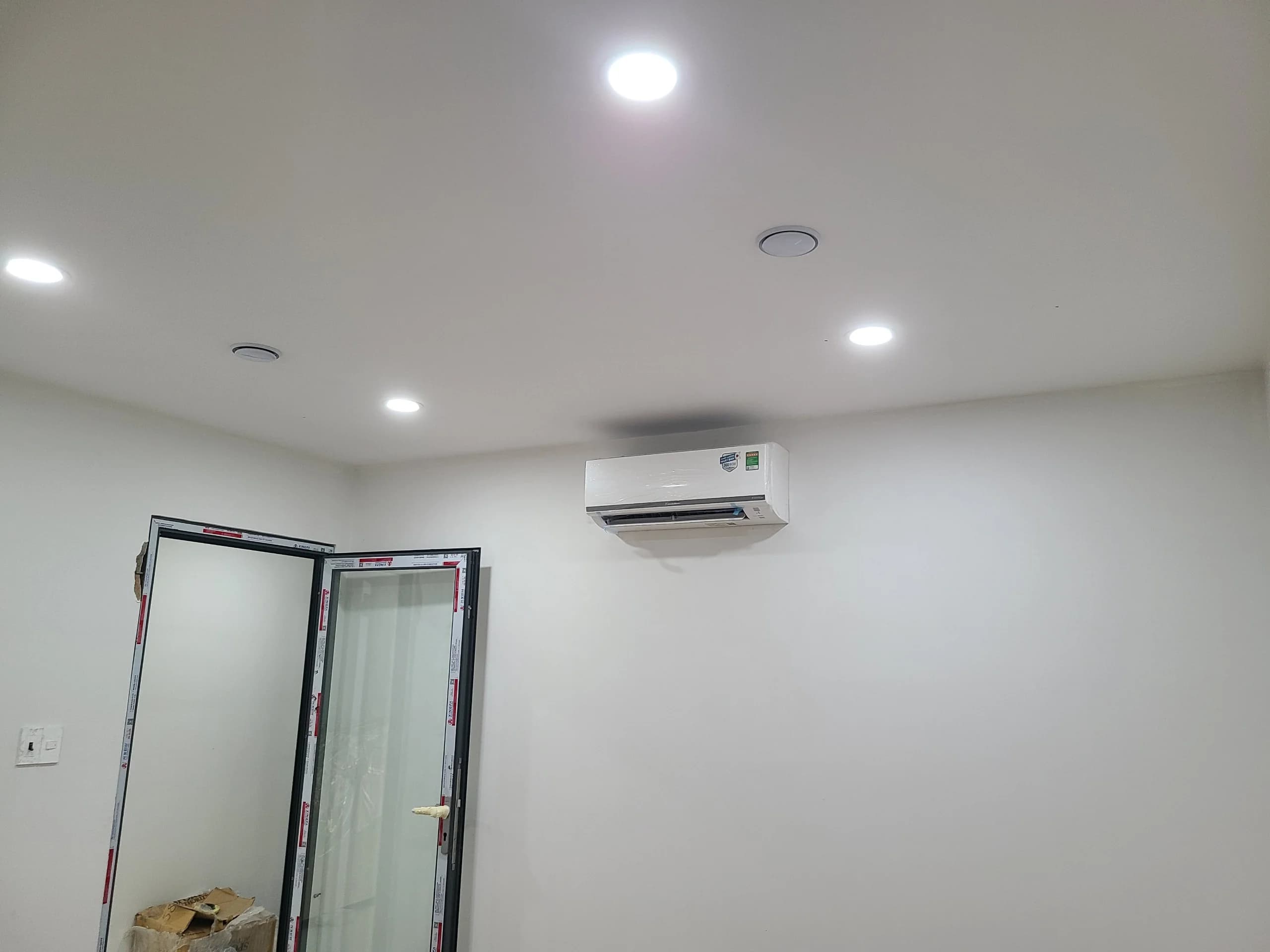 Thiết kế và thi công lắp đặt hệ thống ĐHKK và hệ thống lọc, cấp khí tươi hồi nhiệt cho tòa nhà đa năng Mr. Đạt (Biên Hòa) - ảnh 8